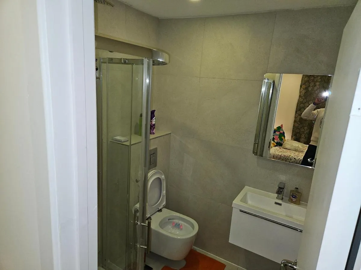 London Glamour Apartments 0*,